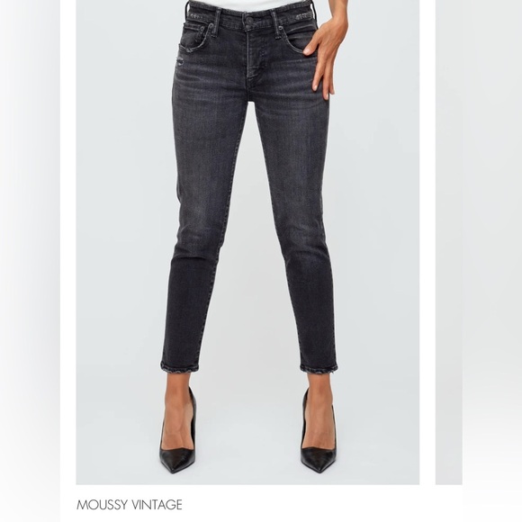 Moussy vintage crop fray hem jeans 26 - Picture 1 of 8